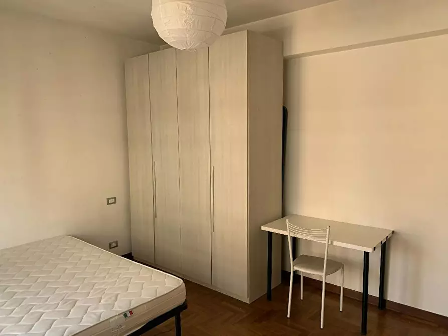 Immagine 1 di Camera in affitto  in Via Latisana a Roma