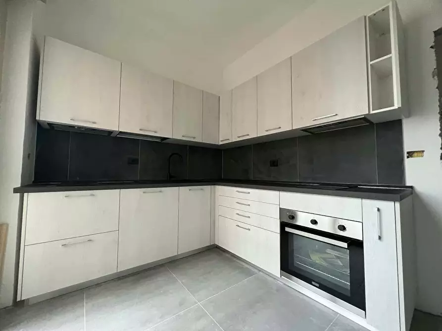 Immagine 5 di Camera in affitto  in Via Gioacchino Quarello a Torino