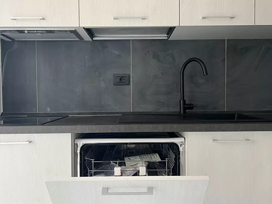 Immagine 6 di Camera in affitto  in Via Gioacchino Quarello a Torino