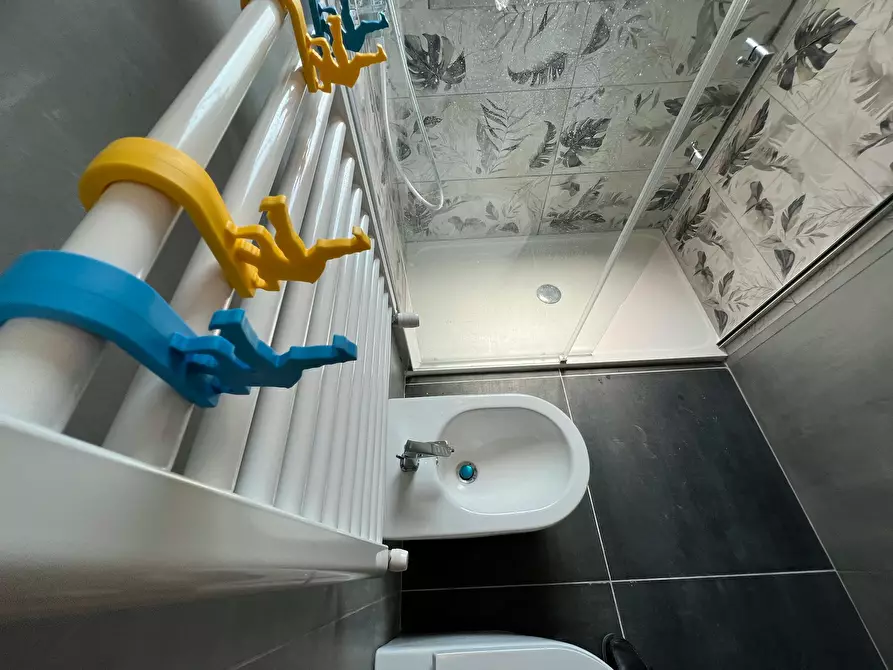 Immagine 10 di Camera in affitto  in Via Gioacchino Quarello a Torino