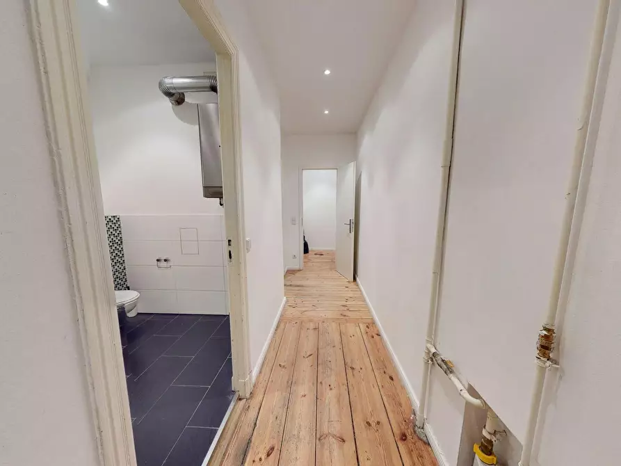 Immagine 10 di Appartamento in affitto  in Huttenstraße a Berlin