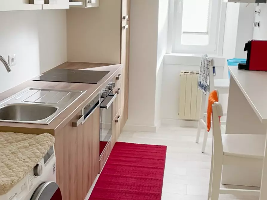 Immagine 8 di Camera in affitto  in Via Giuseppe Parini a Trieste