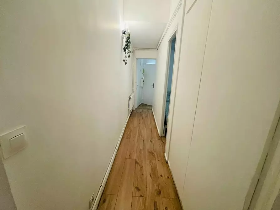 Immagine 5 di Appartamento in affitto  in Rue de Belleville a Paris 20