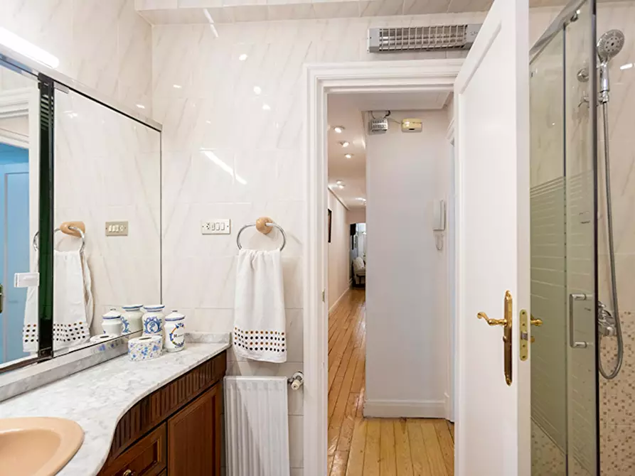 Immagine 6 di Camera in affitto  in Calle Manuel Allende a Bilbao