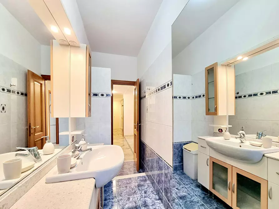 Immagine 10 di Appartamento in affitto  in Via Volturno a Milano