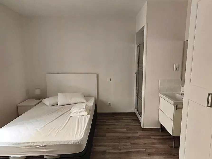 Immagine 7 di Camera in affitto  in Calle del Alcalde Sáinz de Baranda a Madrid