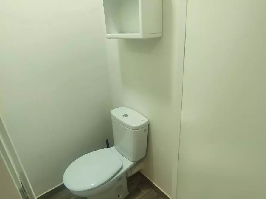Immagine 10 di Camera in affitto  in Calle del Alcalde Sáinz de Baranda a Madrid