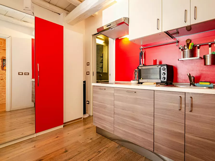 Immagine 6 di Appartamento in affitto  in Via Santo Stefano a Bologna