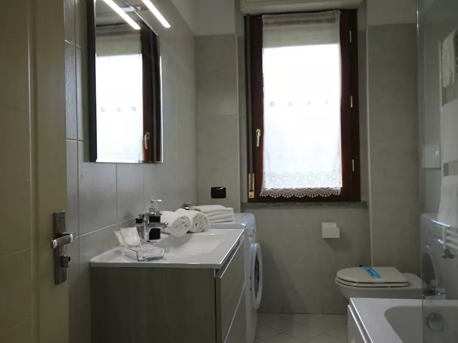 Immagine 8 di Appartamento in affitto  in Via Robecco a Cinisello Balsamo