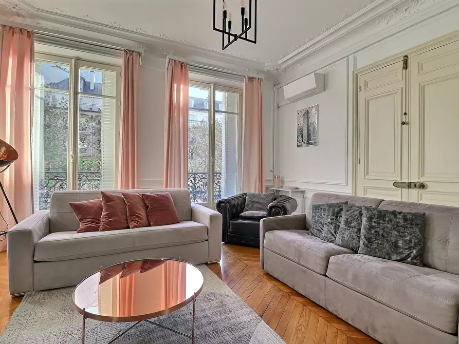 Immagine 5 di Appartamento in affitto  in Avenue des Ternes a Paris 17