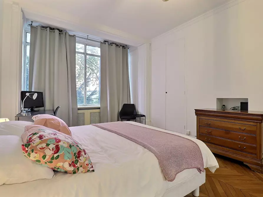 Immagine 2 di Appartamento in affitto  in Avenue des Ternes a Paris 17