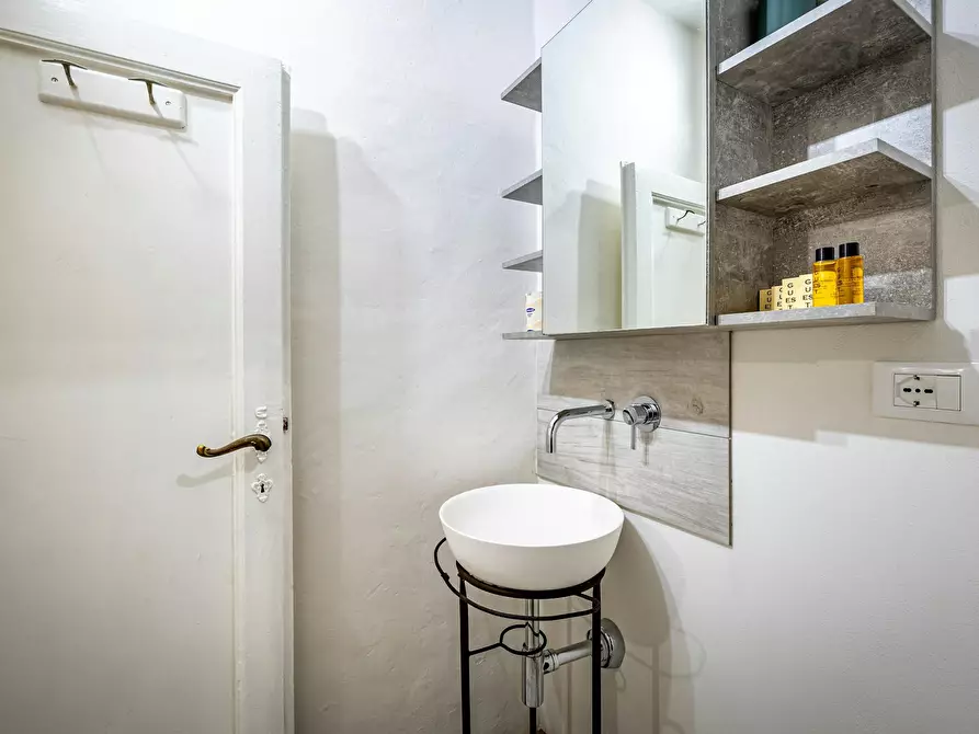 Immagine 7 di Appartamento in affitto  in Via della Pergola a Firenze