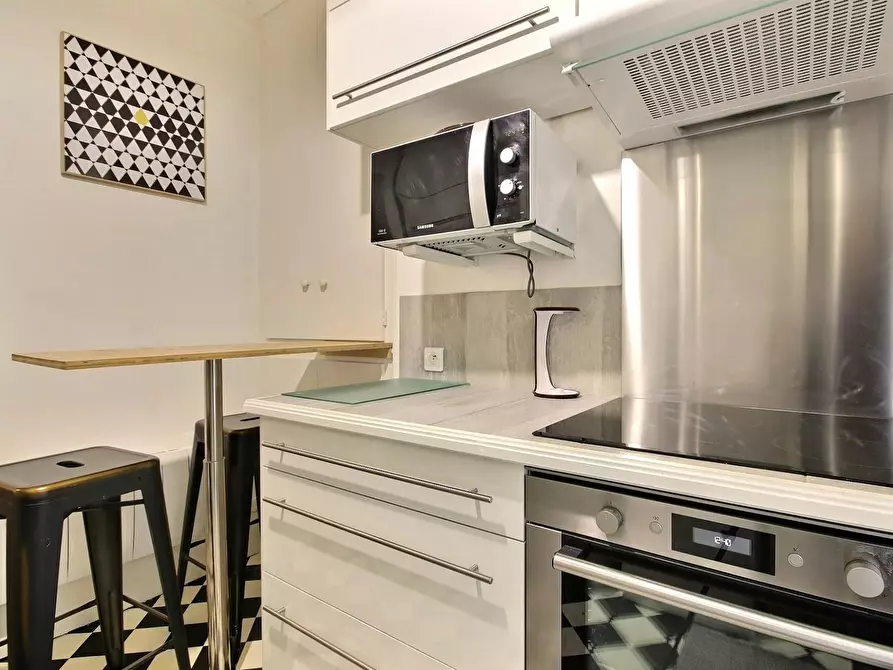 Immagine 8 di Appartamento in affitto  in Rue Bargue a Paris