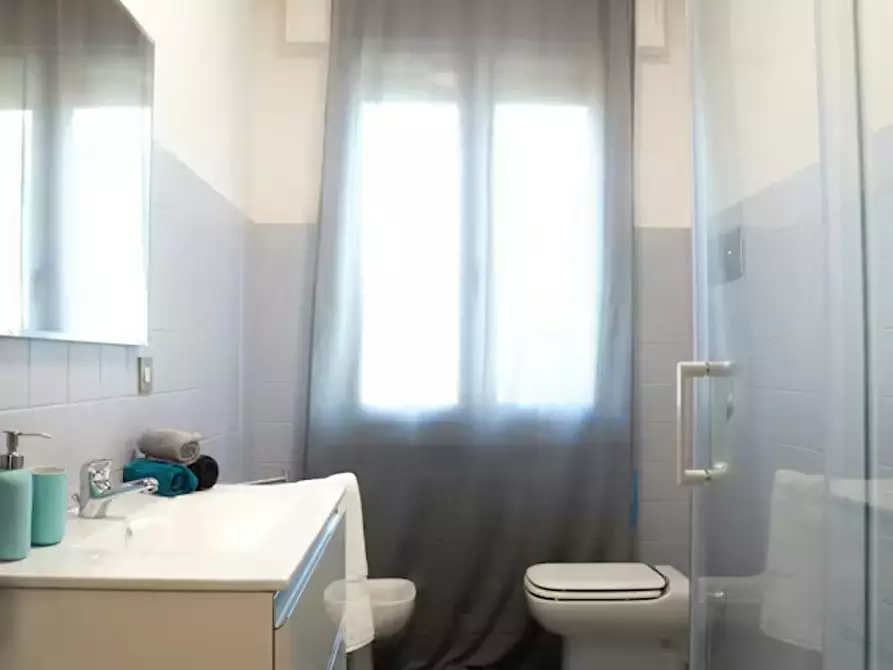 Immagine 5 di Camera in affitto  in Via Leonardo da Vinci a Padova
