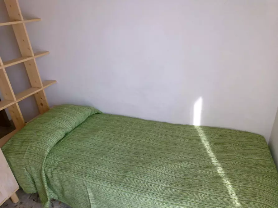 Immagine 6 di Camera condivisa in affitto  in Via Palestro a Bologna