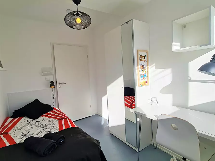 Immagine 4 di Camera in affitto  in Poppelsdorfer Allee a Bonn