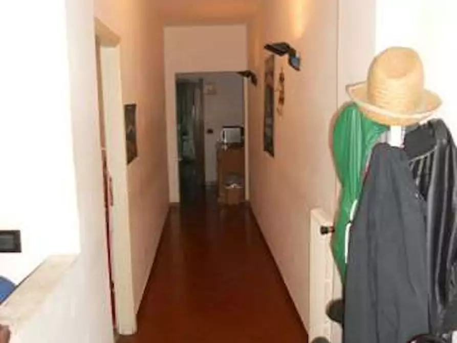 Immagine 6 di Camera in affitto  in Via San Zanobi a Firenze