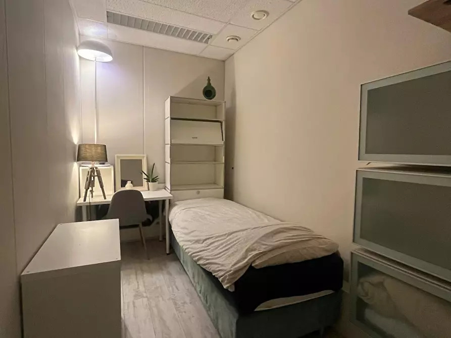 Immagine 7 di Camera in affitto  in 's-Gravelandseweg a Schiedam