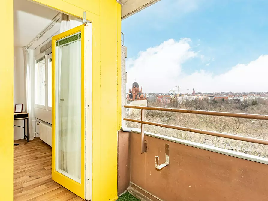 Immagine 5 di Appartamento in affitto  in Mehringplatz a Berlin Kreuzberg