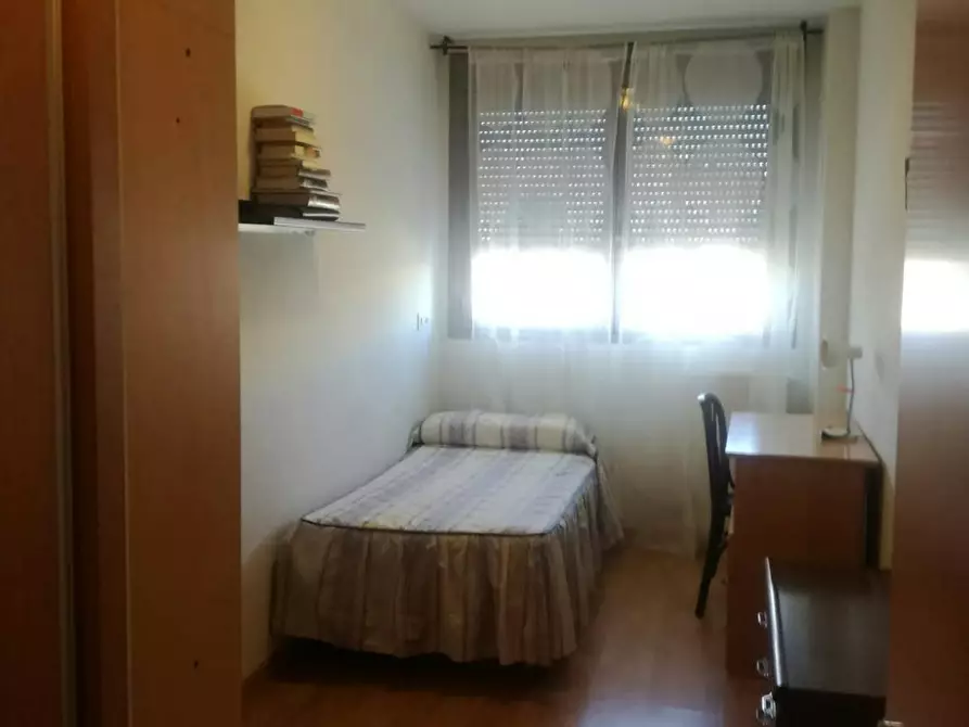 Immagine 1 di Camera in affitto  in Paseo de la Dirección a Madrid
