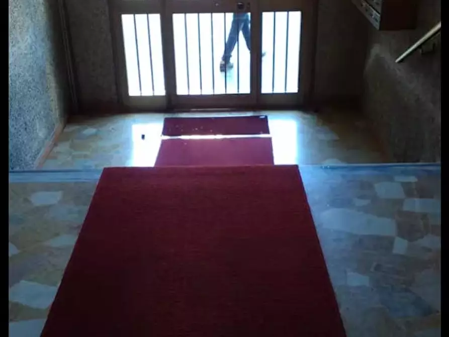 Immagine 4 di Camera condivisa in affitto  in Via Flumendosa a Milano