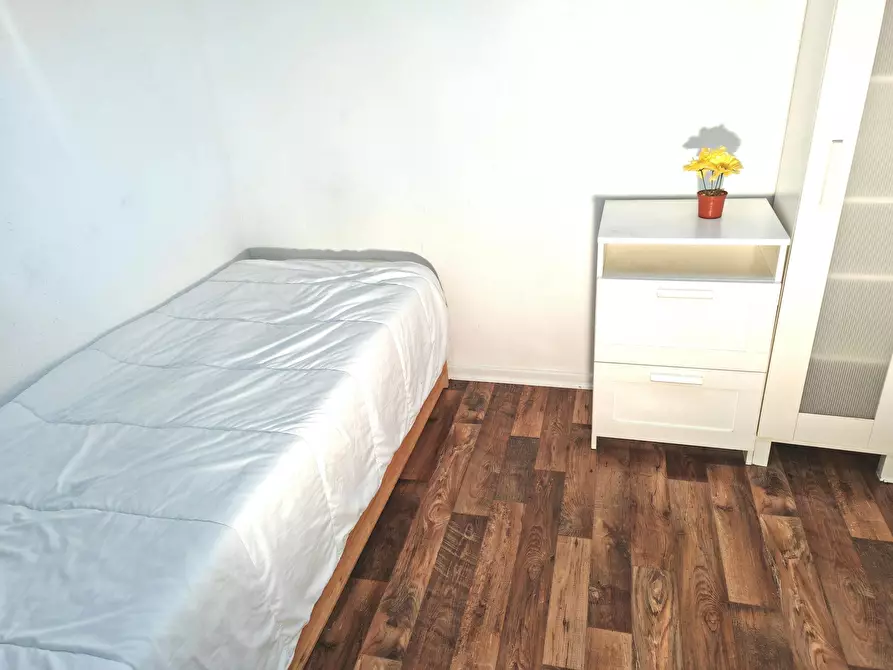 Immagine 9 di Camera in affitto  in Merkenicher Straße a Köln