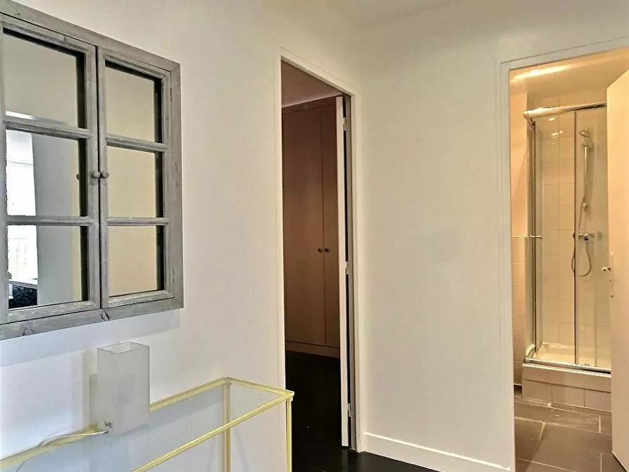 Immagine 4 di Appartamento in affitto  in Rue Saint-Dominique a Paris 07