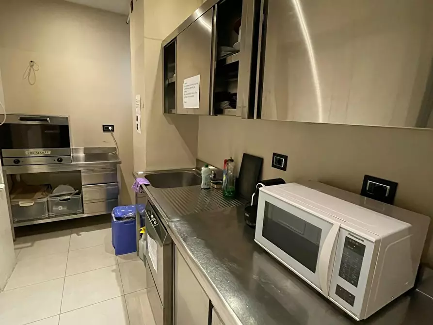 Immagine 10 di Camera in affitto  in Via dei Brunelleschi a Firenze