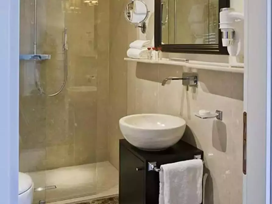 Immagine 4 di Camera in affitto  in Via dei Brunelleschi a Firenze