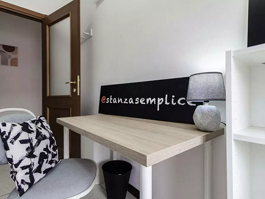 Immagine 3 di Camera in affitto  in Via Michele Coppino a Sassari