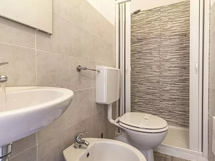 Immagine 5 di Camera in affitto  in Via Michele Coppino a Sassari