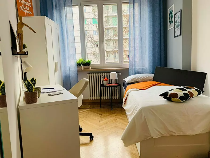 Immagine 2 di Camera in affitto  in Corso Vittorio Emanuele II a Torino