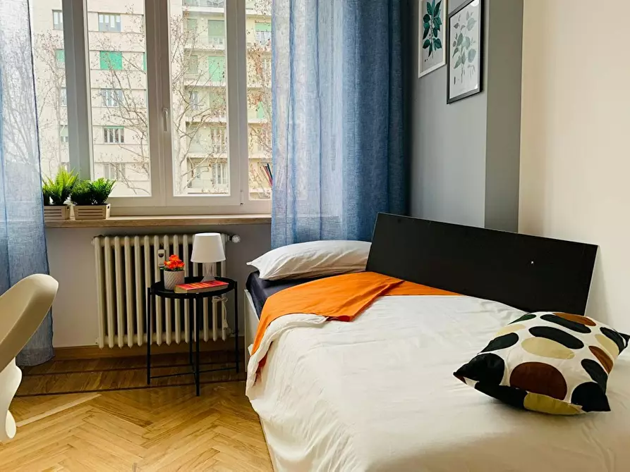 Immagine 3 di Camera in affitto  in Corso Vittorio Emanuele II a Torino