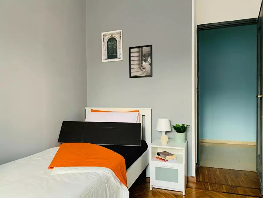 Immagine 3 di Camera in affitto  in Via Sant'Agostino a Torino