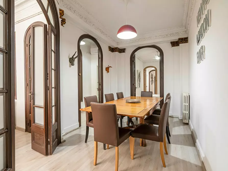 Immagine 3 di Appartamento in affitto  in Carrer Creu Coberta a Barcelona