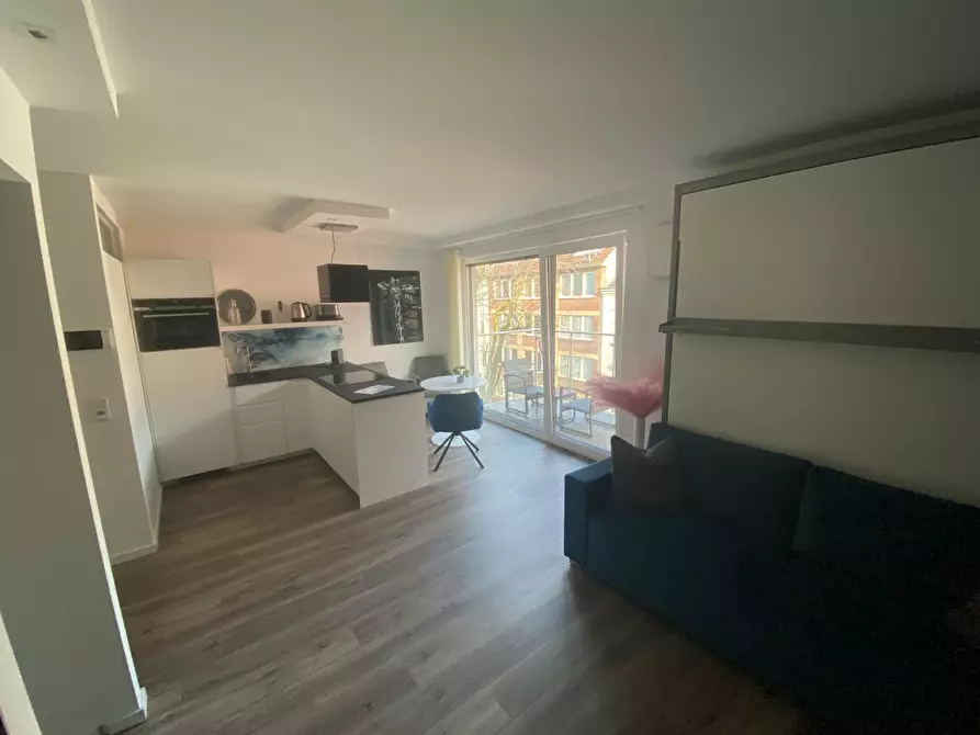 Immagine 3 di Appartamento in affitto  in Brunnenstraße a Düsseldorf