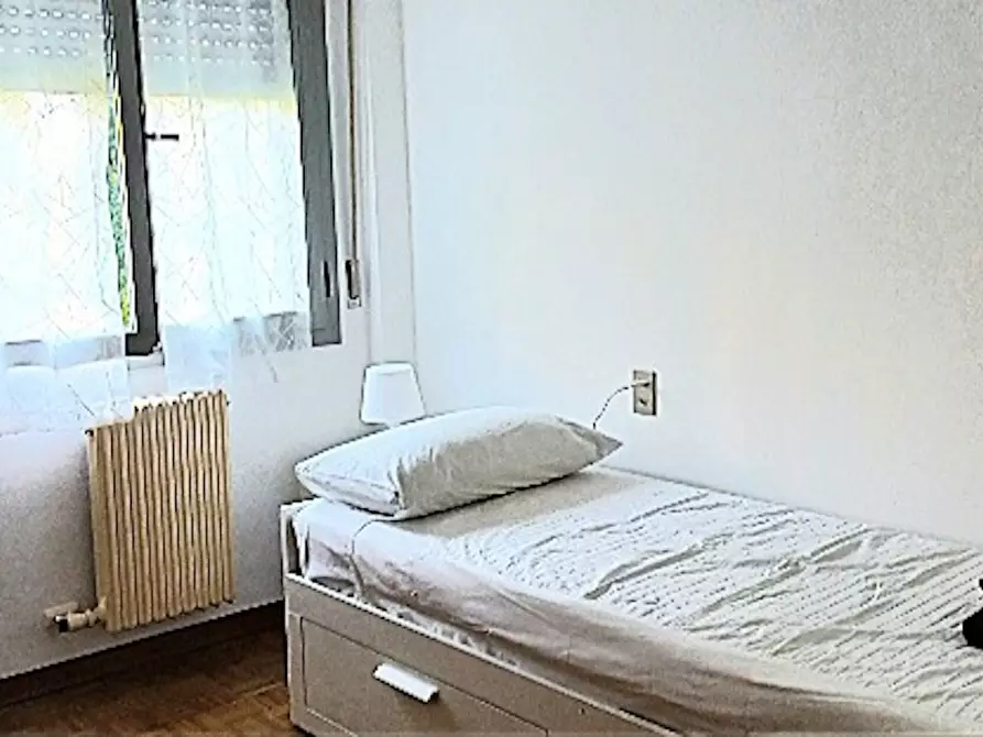 Immagine 2 di Camera in affitto  in Via 11 Febbraio a Vimodrone