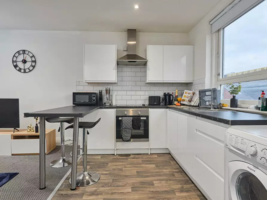 Immagine 3 di Appartamento in affitto  in Blenheim Terrace a 