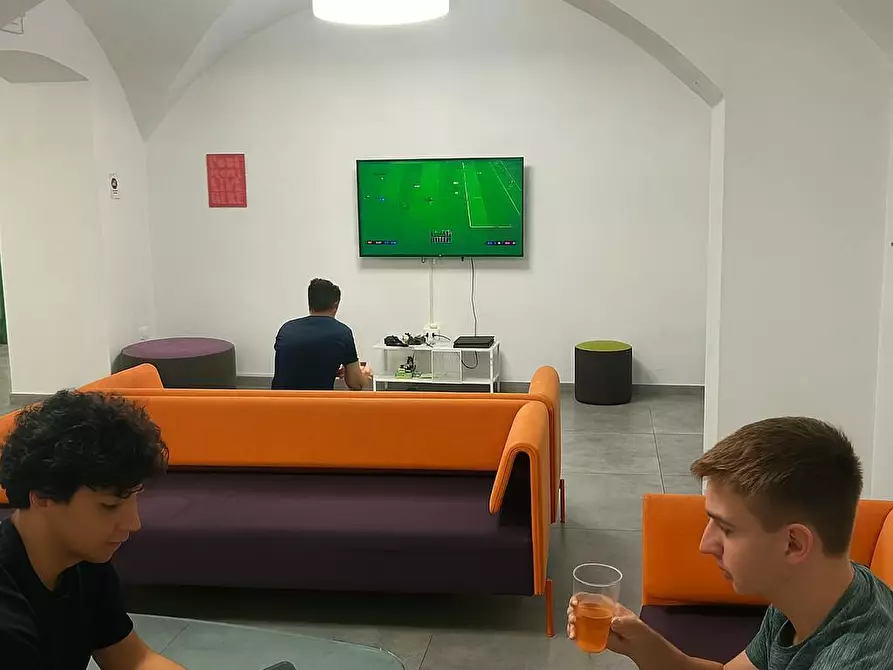 Immagine 8 di Camera in affitto  in Via Camillo Casarini a Bologna