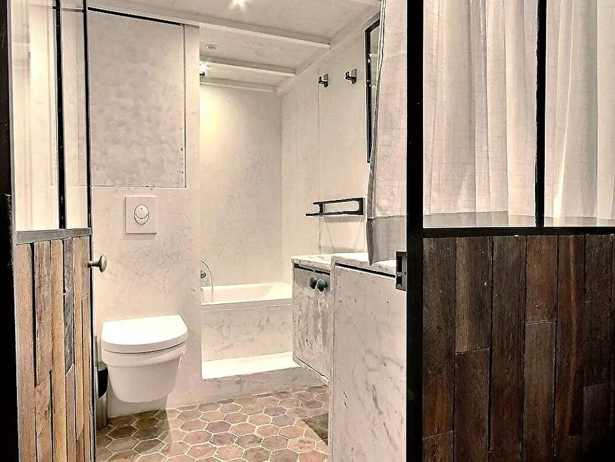 Immagine 10 di Appartamento in affitto  in Rue des Gravilliers a Paris 03