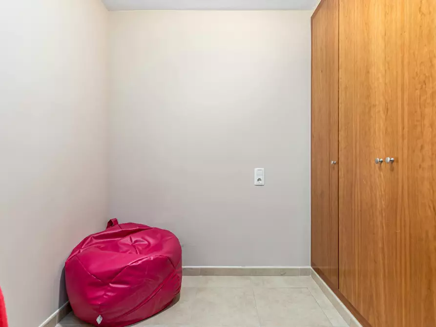 Immagine 8 di Camera in affitto  in Carrer San Jacinto Castañeda a Valencia