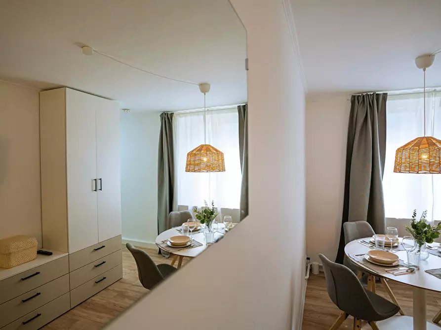 Immagine 4 di Appartamento in affitto  in Finckensteinallee a Berlin