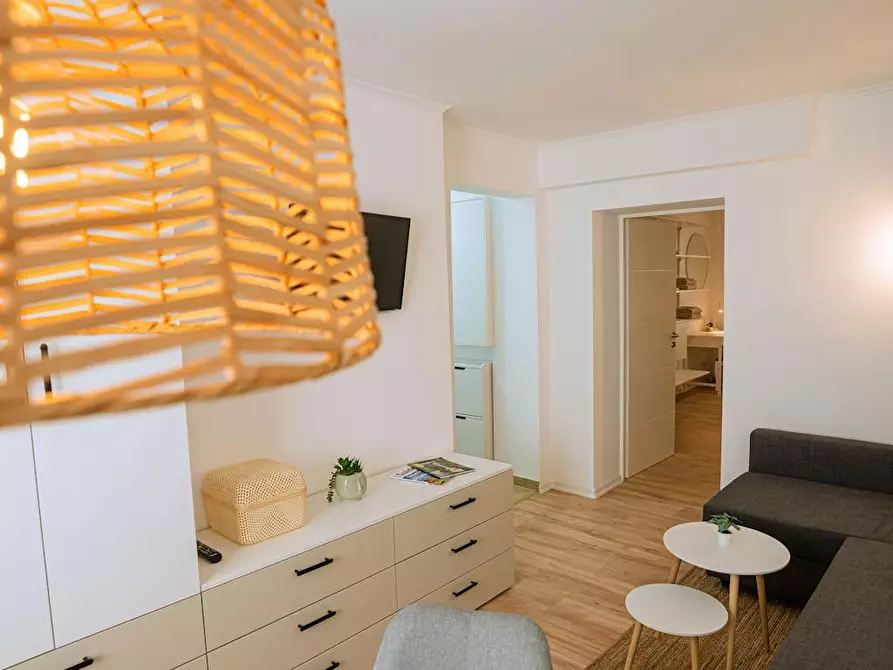 Immagine 6 di Appartamento in affitto  in Finckensteinallee a Berlin