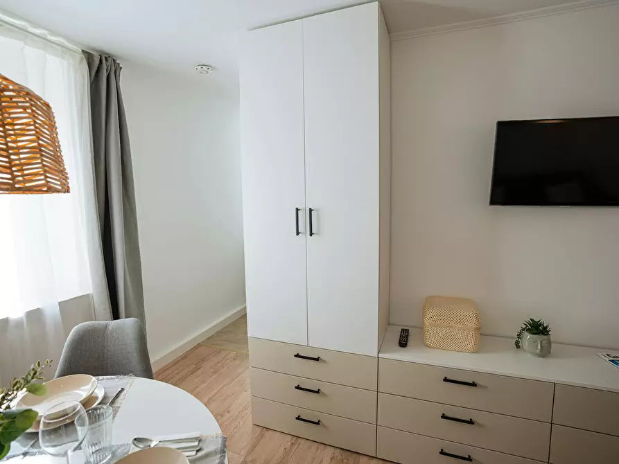 Immagine 5 di Appartamento in affitto  in Finckensteinallee a Berlin