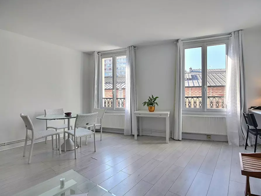Immagine 1 di Appartamento in affitto  in Boulevard de Grenelle a Paris