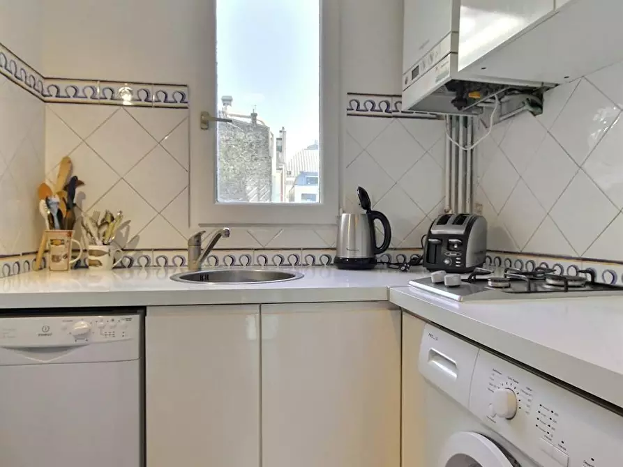 Immagine 5 di Appartamento in affitto  in Boulevard de Grenelle a Paris
