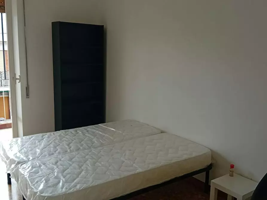 Immagine 8 di Camera in affitto  in Via Borghesano Lucchese a Roma