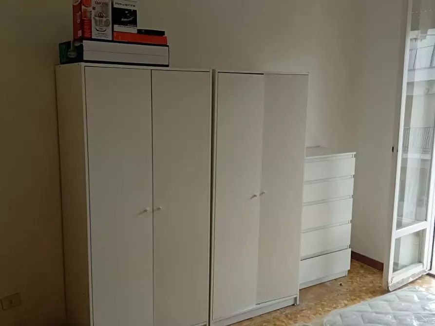 Immagine 1 di Camera in affitto  in Via Borghesano Lucchese a Roma