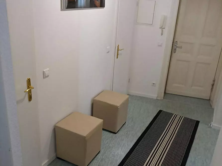 Immagine 2 di Camera in affitto  in Heinrich-Roller-Straße a Berlin