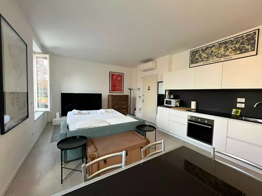 Immagine 1 di Appartamento in affitto  in Viale Umbria a Milano